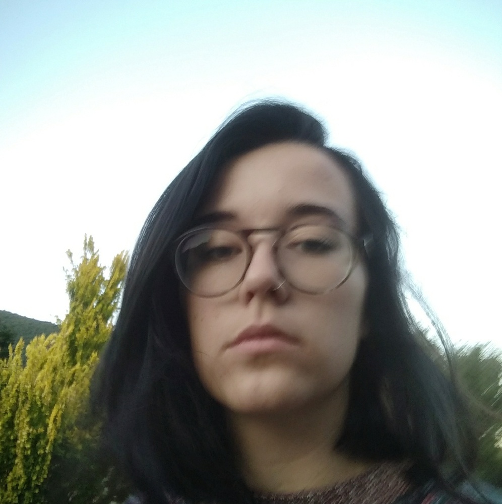 Meet your Posher, Claudia